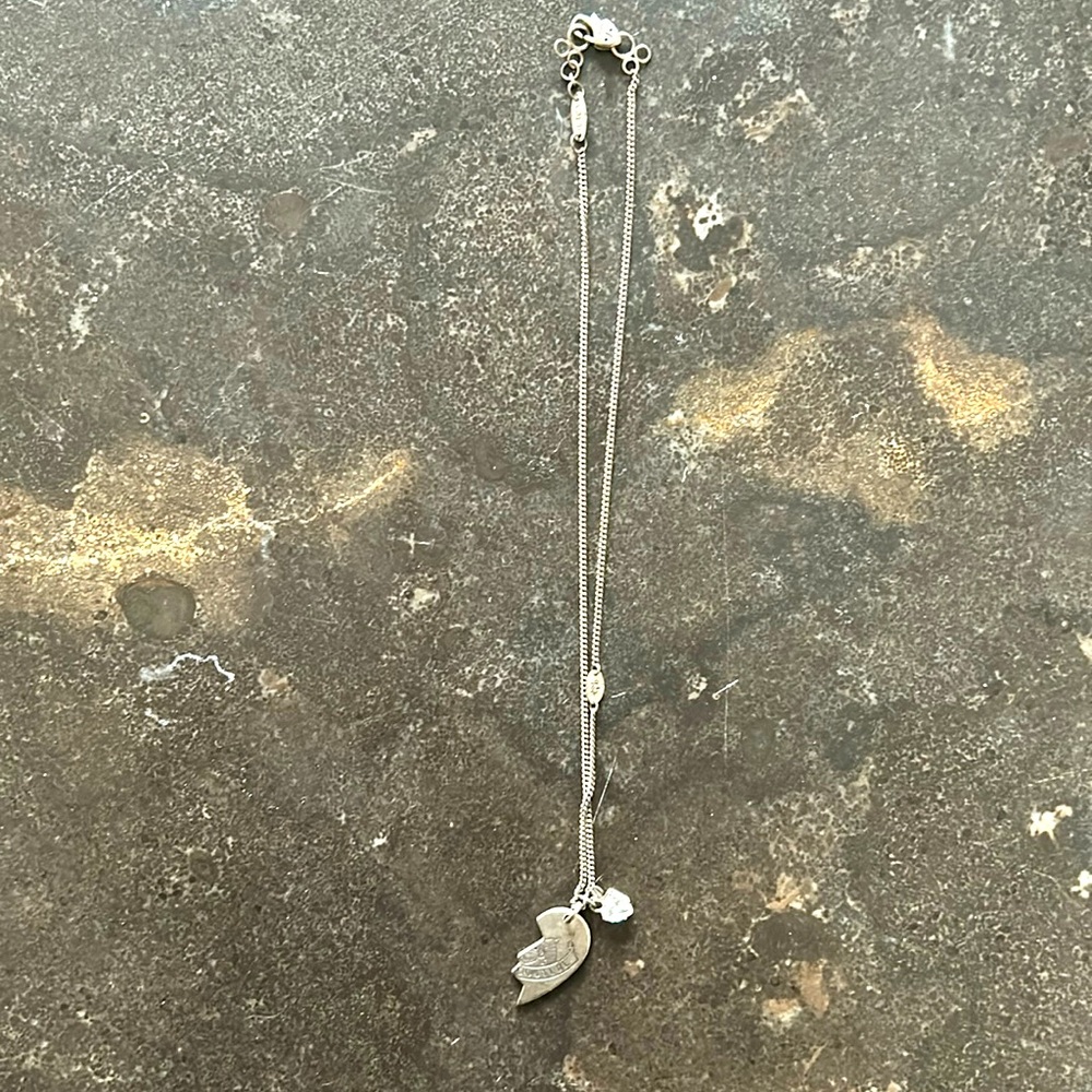 JUICY COUTURE friendship necklace